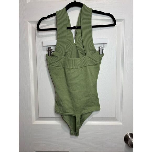 Le Lis cross back body suit Small - Picture 2 of 8